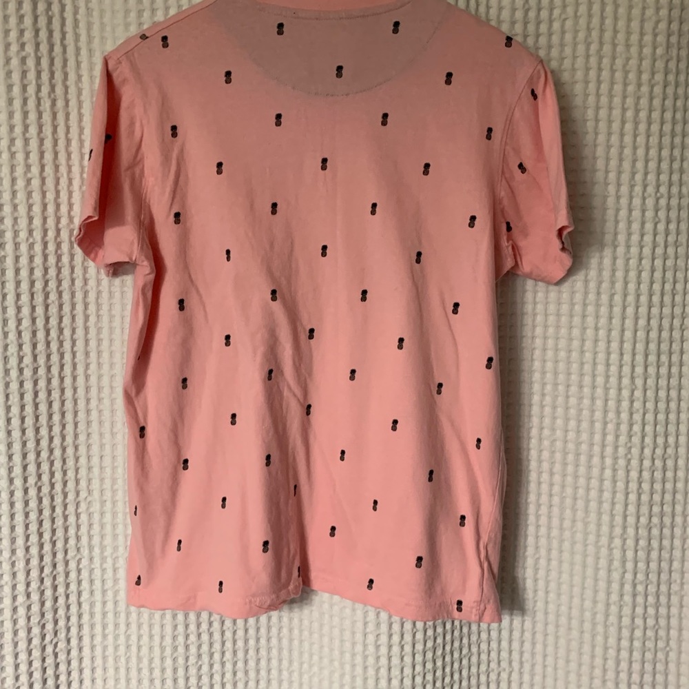 Pink tee - Picture 2 of 4